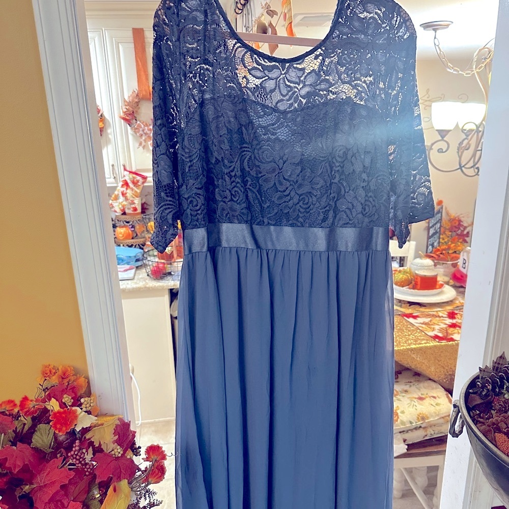 Elegant Blue Mother of the Bride Lace Dress
